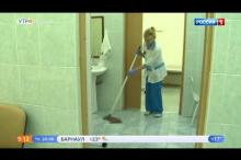 Embedded thumbnail for В Профсоюзе прокомментировали перевод из санитарок в уборщицы